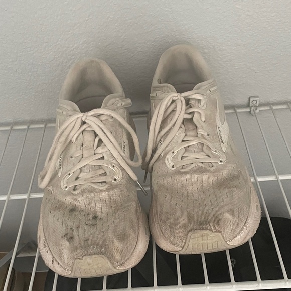 Brooks White Running Shoes - Picture 1 of 5